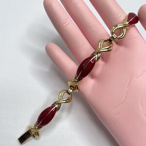 Trifari Vintage Gold Tone Red Enamel Link Bracelet Box Closure 7.5 in Stunning
